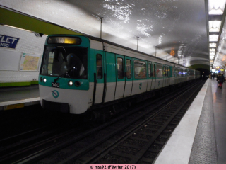 MF77 n°040 à Châtelet