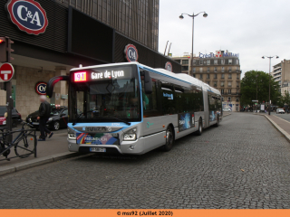 Urbanway 18 hybride n°5704 sur le 91