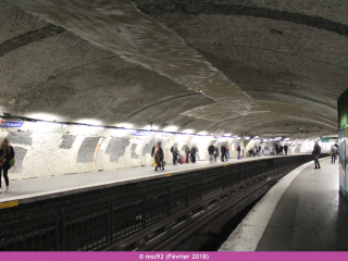 Station Barbès-Rochechouart (ligne 4) en travaux