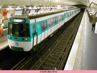 MF77 n°067 à Porte d'Ivry